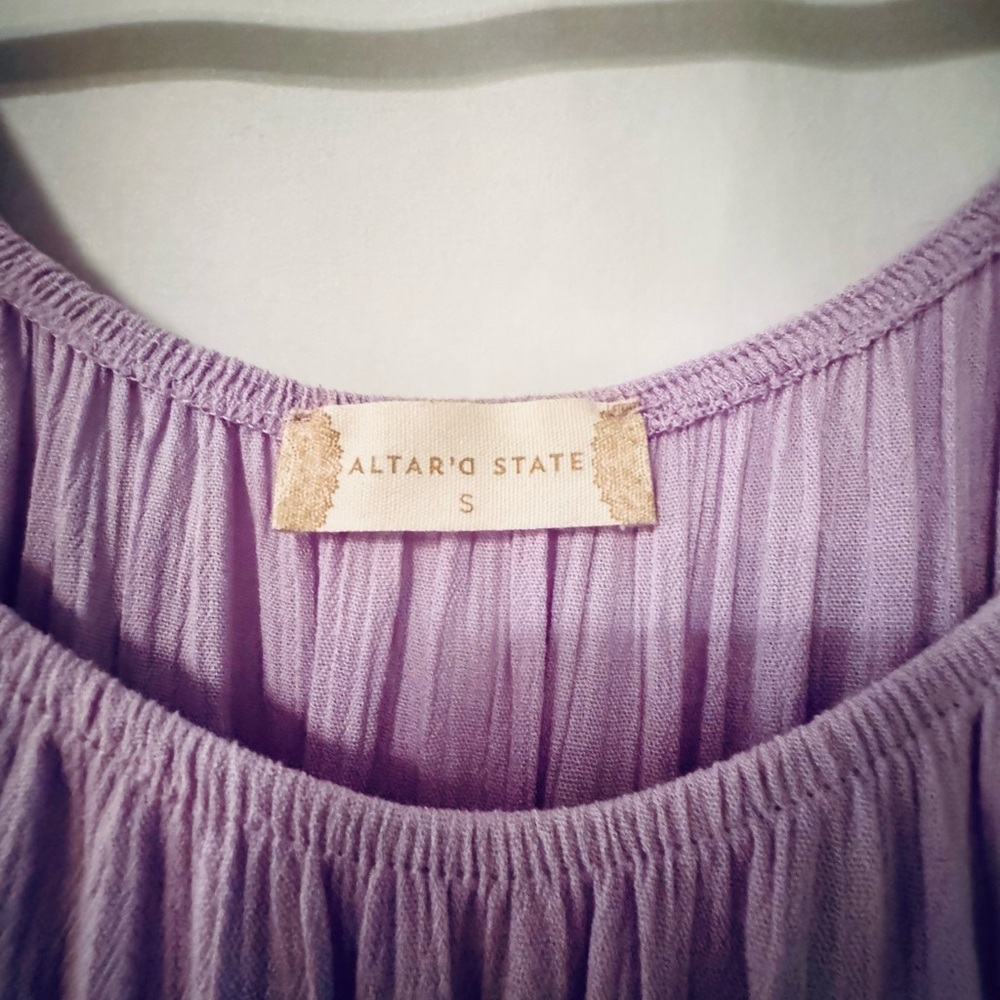 Size small - Picture 2 of 3